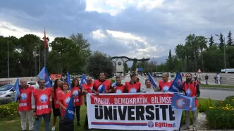 Eğitim-İş Antalya Şubesi üniversite eylemi