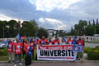 Eğitim-İş Antalya Şubesi üniversite eylemi
