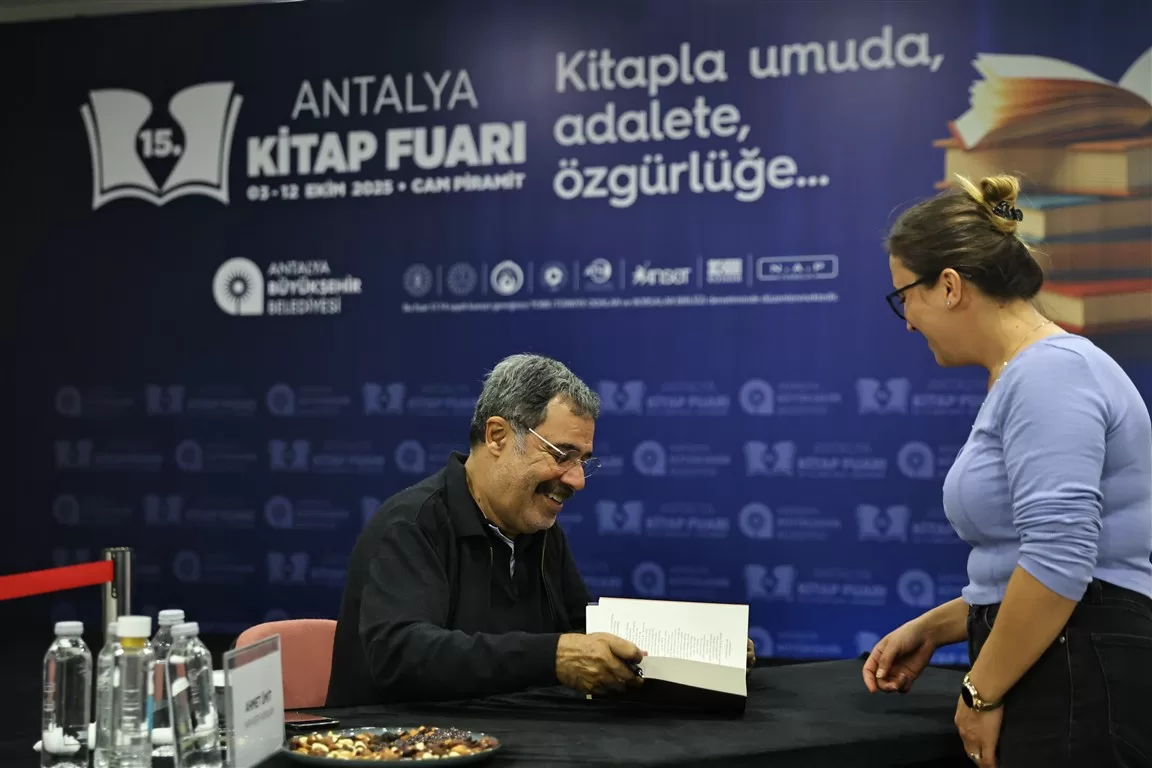 ahmet ümit antalya