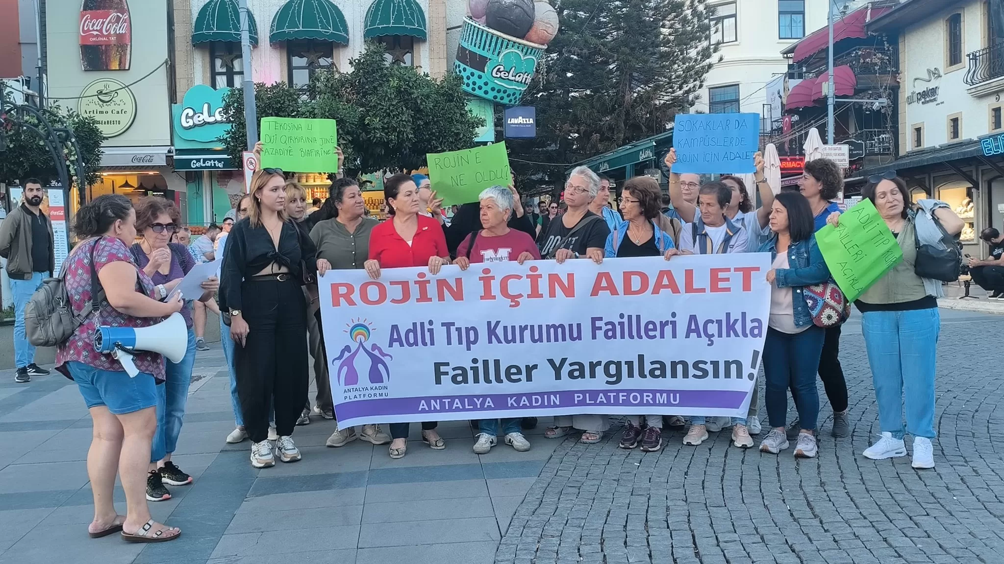 Antalya Kadın Platformu rojin kabaiş