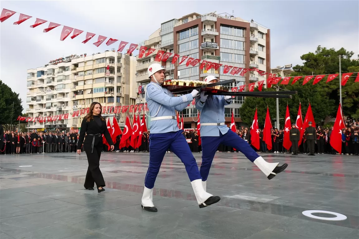 antalya 10 kasım anması