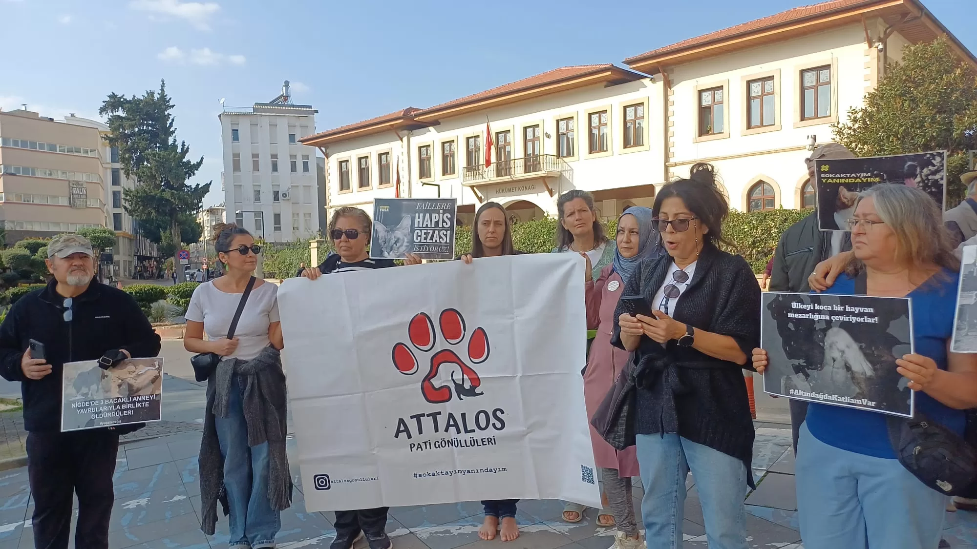 Attalos Pati Gönüllüleri eylem