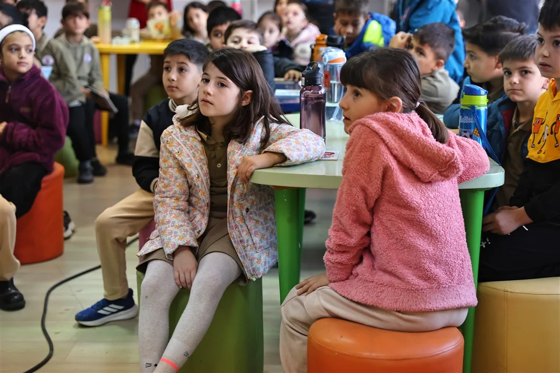 Doğan Hızlan Kütüphanesi