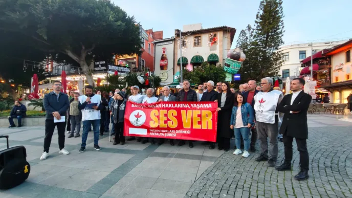 ihd antalya İnsan Hakları Günü açıklaması