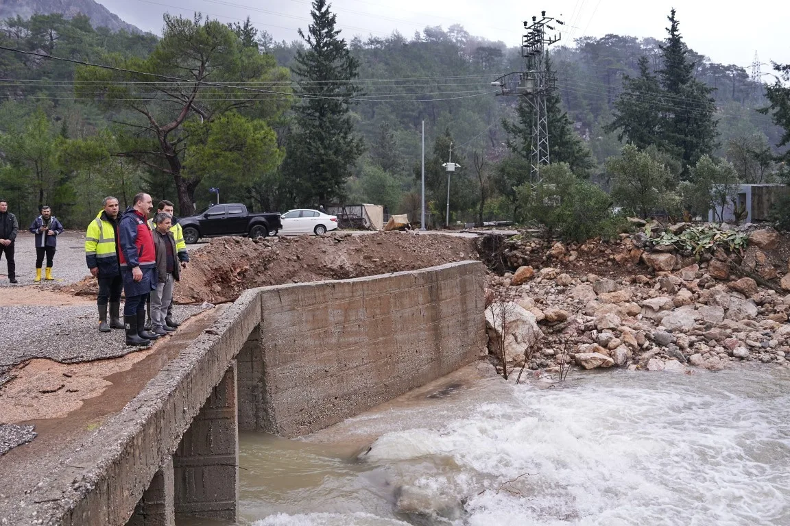 konyaaltı sağanak yağış