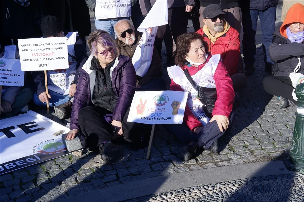 antalya emekli basın açıklaması