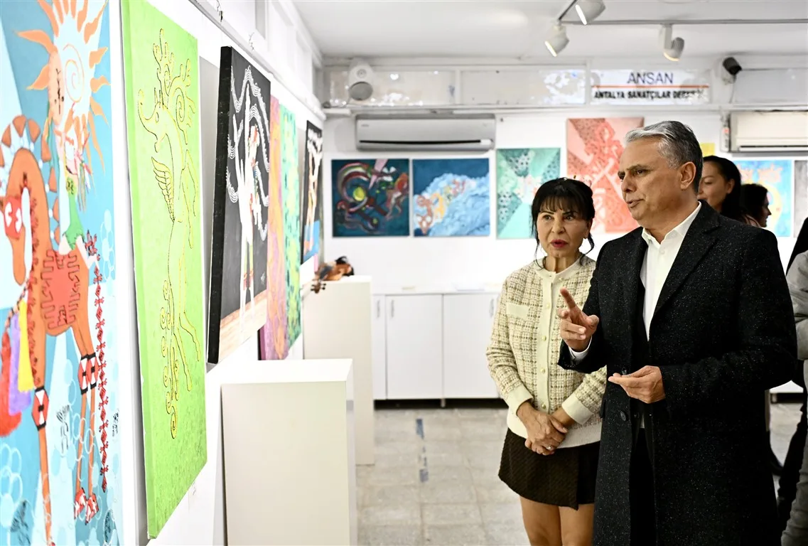 Renklerin Kokusu sergisi