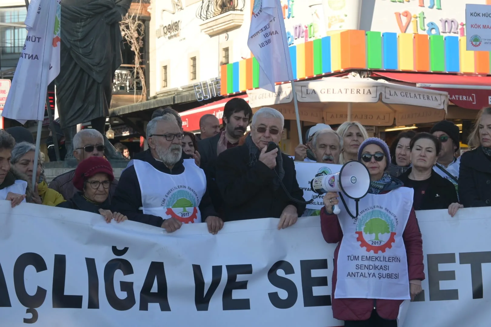 antalya emekli basın açıklaması