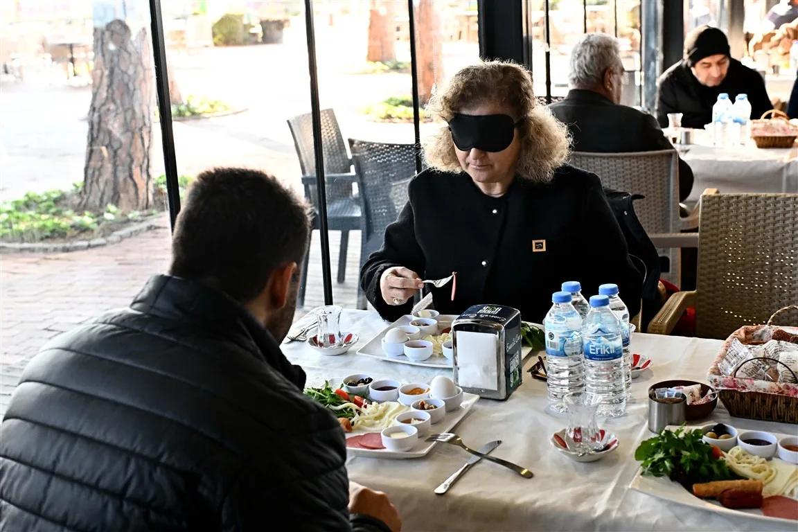 Beyaz Baston Görme Engelliler Haftası