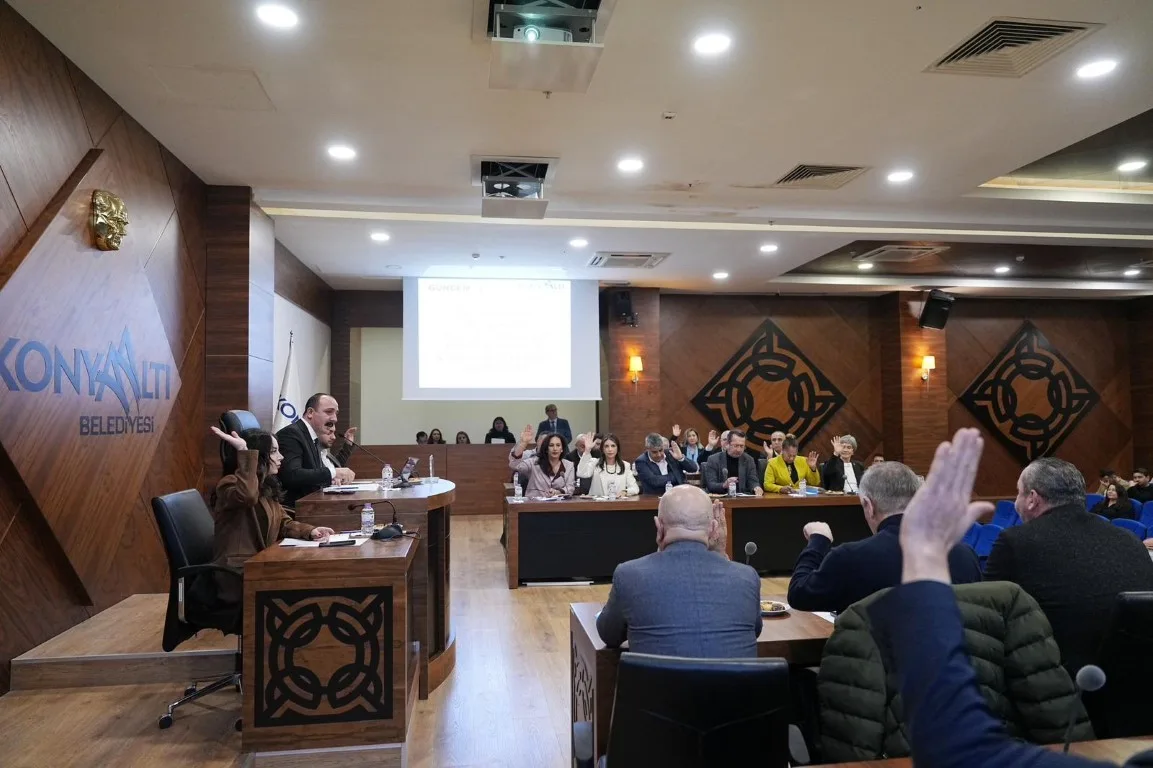 konyaaltı belediyesi meclisi