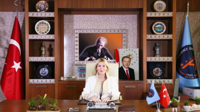 özlenen özkan kimdir