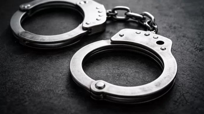 Kepez Operasyon kelepçe