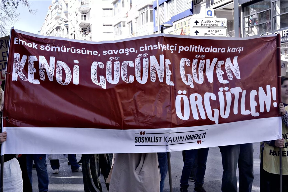 Antalya 8 Mart yürüyüşü