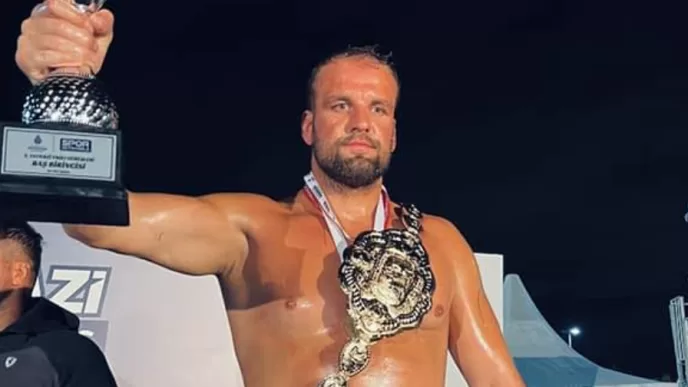 Hüseyin Gümüşalan kimdir