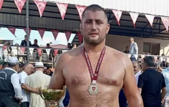 Hamza Özkaradeniz kimdir