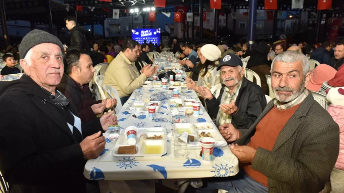 Kepez Belediyesi iftar yemeği