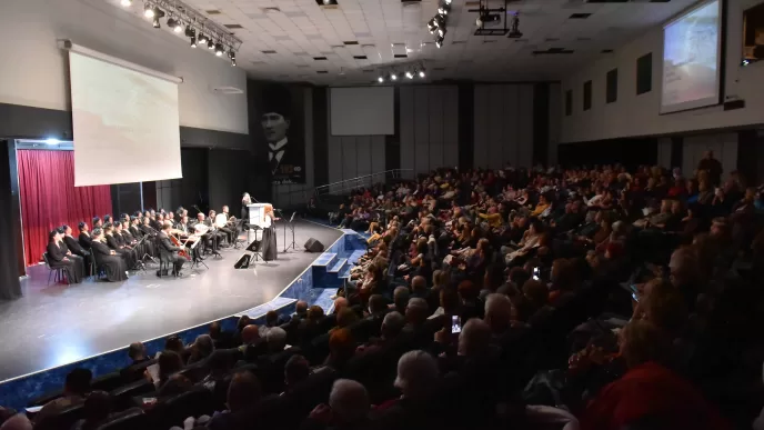 Muratpaşa Türk Sanat Müziği Korosu