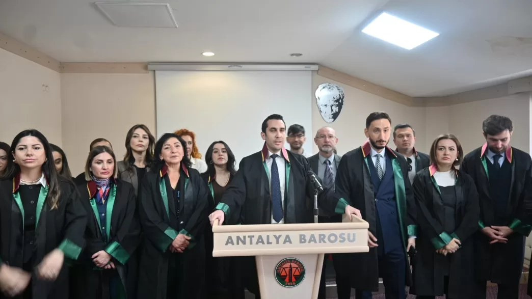Antalya Barosu Epstein dosyası için suç duyurusunda bulundu