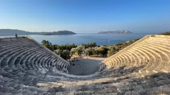 Antiphellos antik tiyatrosu nerede