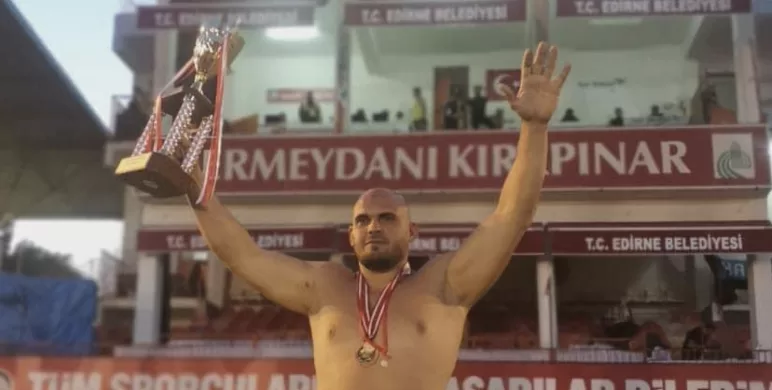 Ertuğrul Dağdeviren kimdir