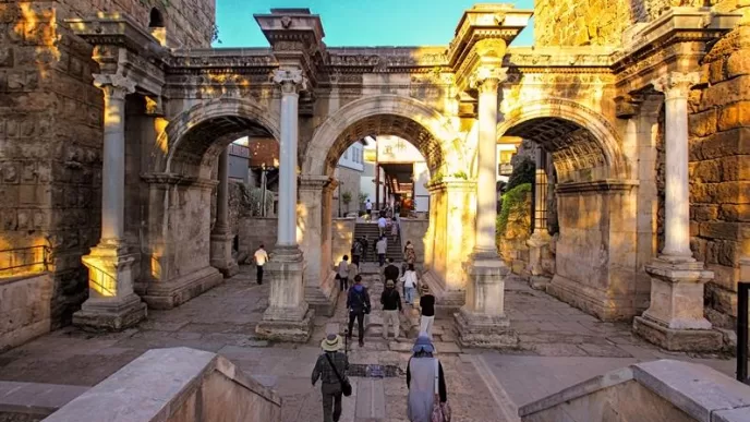 Antalya kaleiçi'nin tarihi