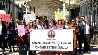 Antalya Adliyesi'nde basın açıklaması