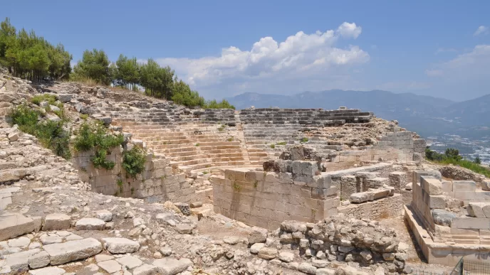 Rhodiapolis antik kenti nerede