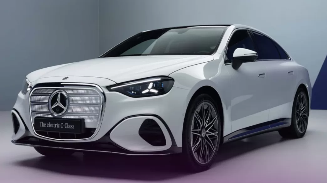 elektrikli Mercedes-Benz C-Class