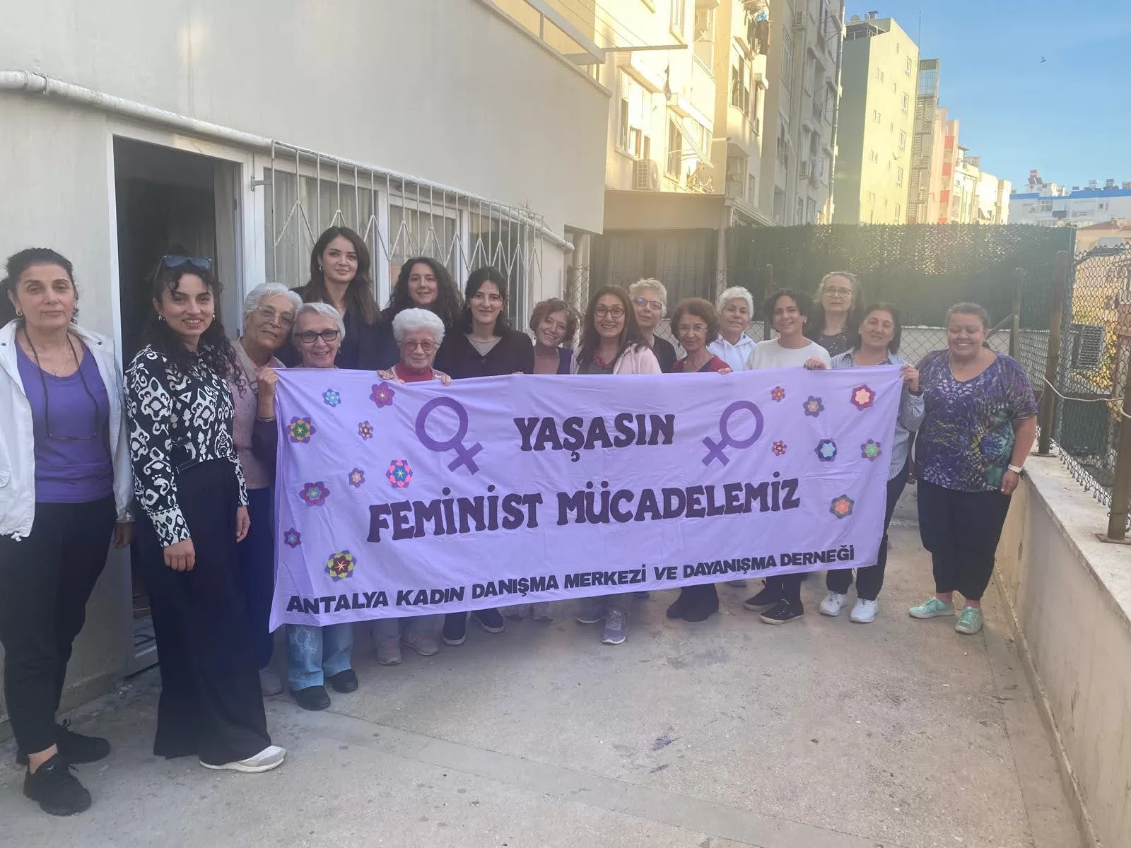 Antalya Kadın Danışma Merkezi ve Dayanışma Derneği, antalya ücret eşitsizliği