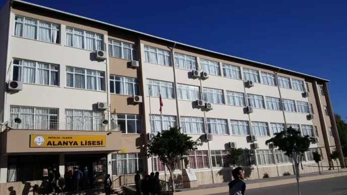 Alanya Lisesi adres