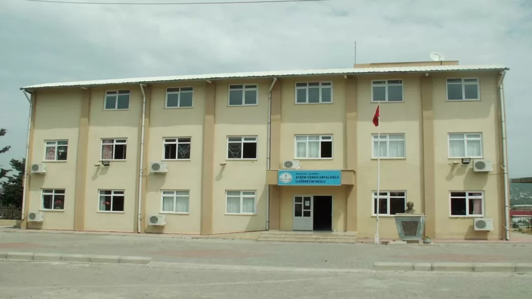alanya ayşen cengiz urfalıoğlu ortaokulu adres
