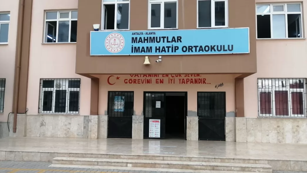 alanya mahmutlar imam hatip ortaokulu adres