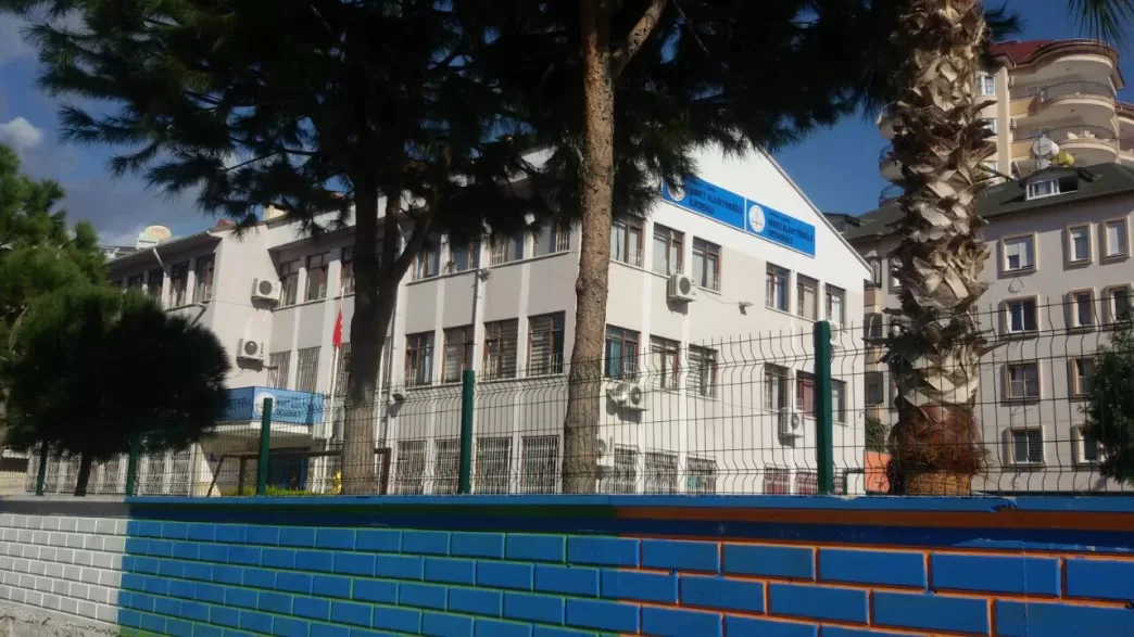 alanya nimet alaattinoğlu ilkokulu adres
