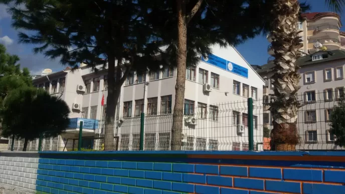 alanya nimet alaattinoğlu ilkokulu adres