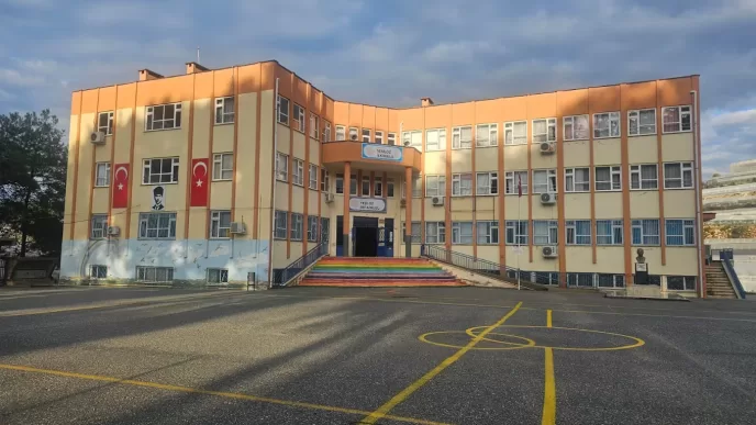 alanya yeşilöz ilkokulu ve ortaokulu adres