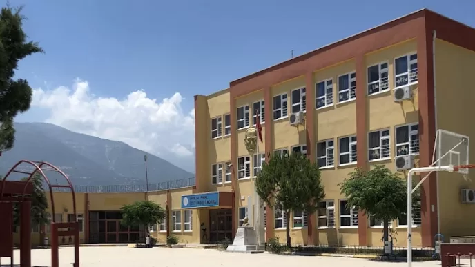 Finike Seyit Onbaşı İlkokulu adres
