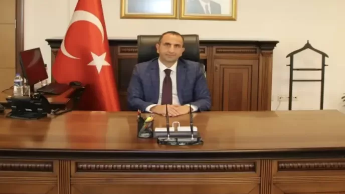 cevat çelik kimdir