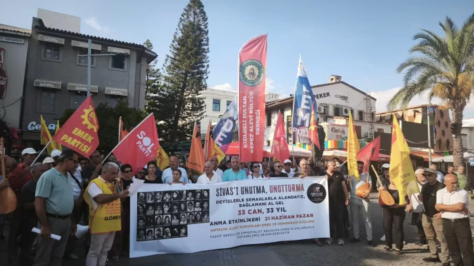 antalya sivas katliamı anması, antalya sivas anması, sivas katliamı, antalya alevi anması, antalya alevi dernekleri