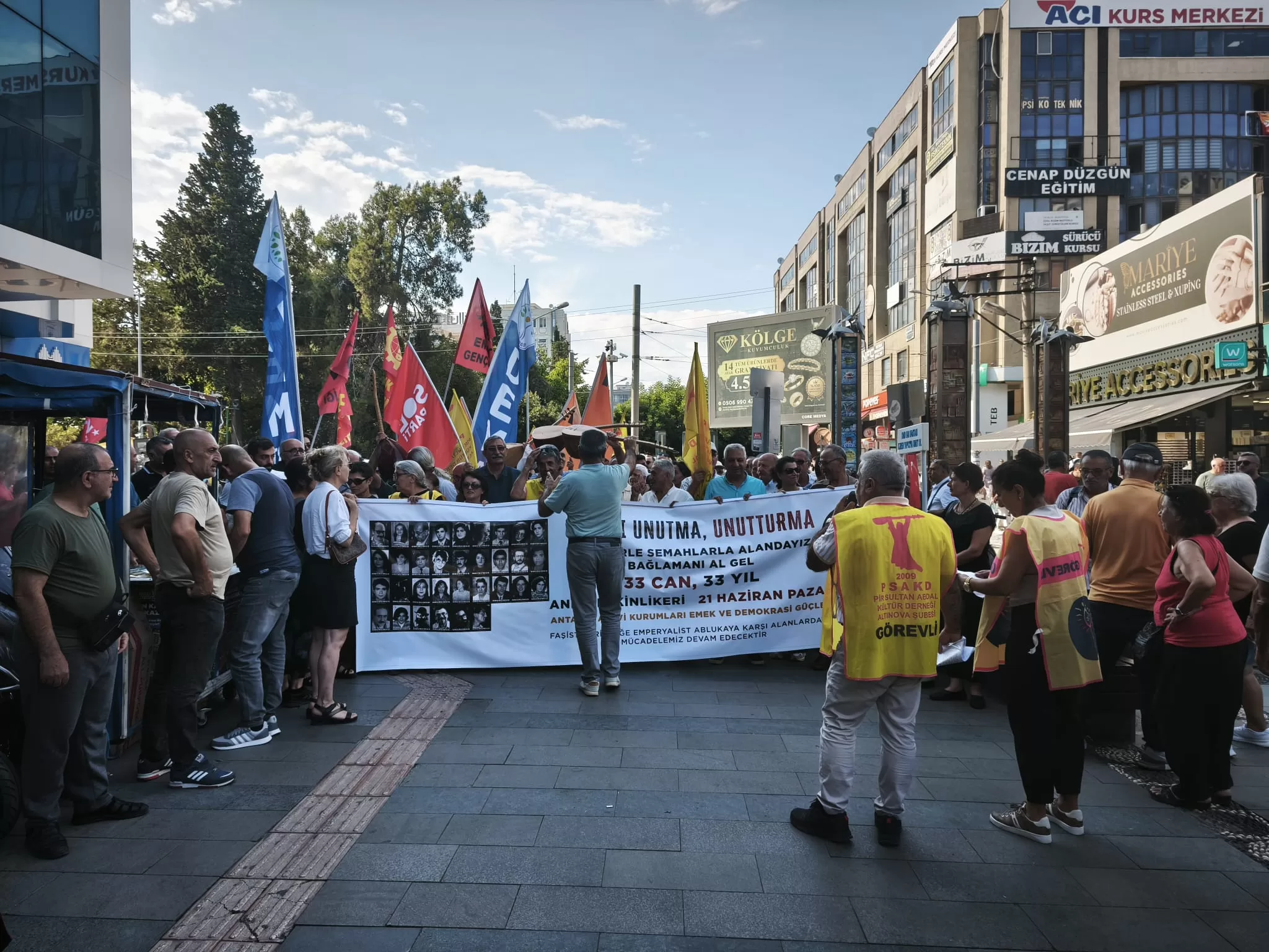 antalya sivas katliamı anması, antalya sivas anması, sivas katliamı, antalya alevi anması, antalya alevi dernekleri