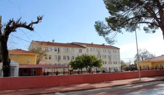demre yunus emre ilkokulu adres