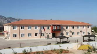 döşemealtı emine ilhan kadam kız mesleki ve teknik anadolu lisesi adres