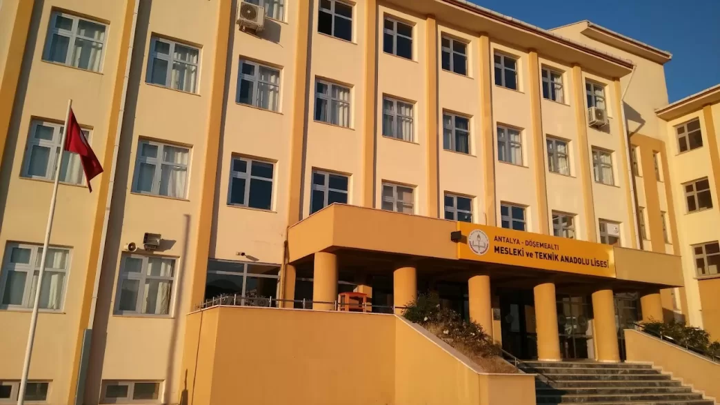 döşemealtı mesleki ve teknik anadolu lisesi adres
