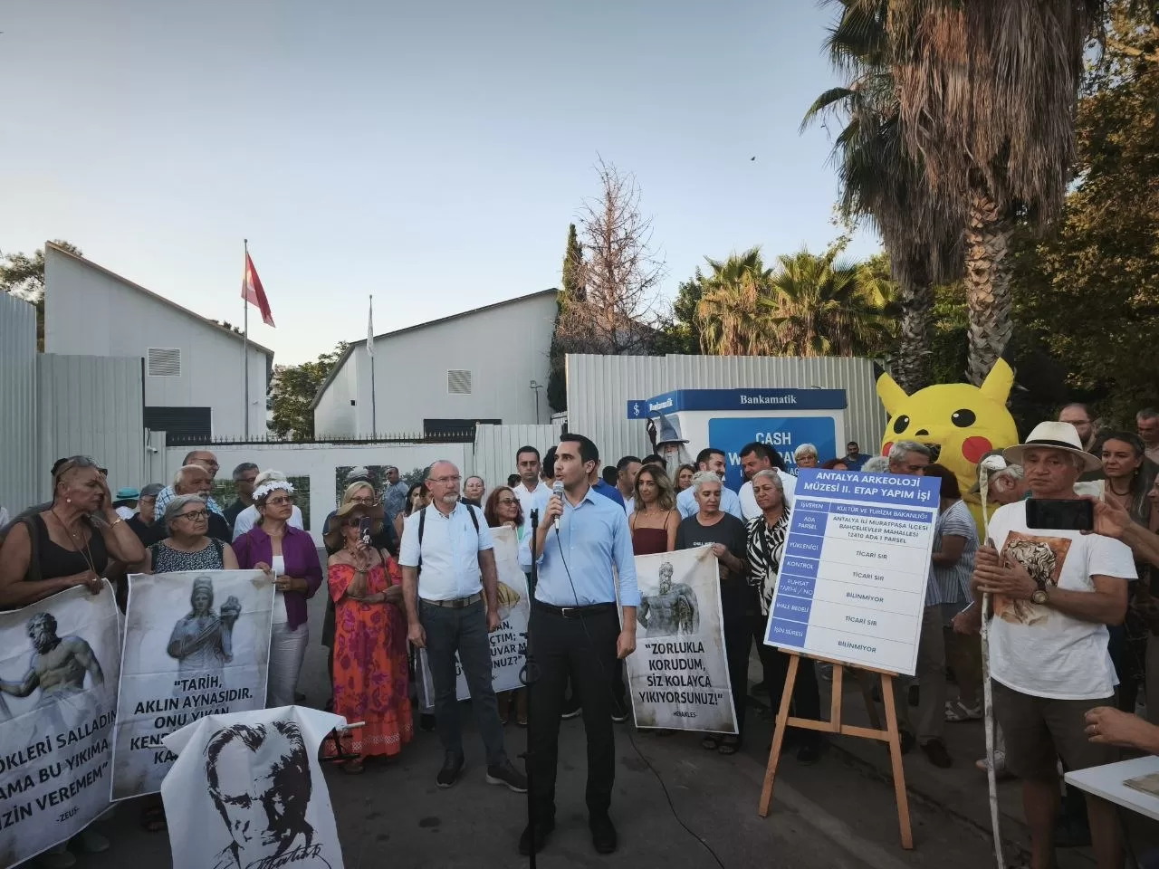 Antalya Arkeoloji MüzesiAntalya Arkeoloji Müzesi yıkımıAntalya müze açıklamasıAntalya müze alanıyurttaşlardan müze açıklaması