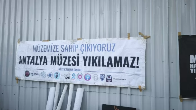 Antalya Arkeoloji Müzesi Antalya Arkeoloji Müzesi yıkımı Antalya müze açıklaması Antalya müze alanı yurttaşlardan müze açıklaması